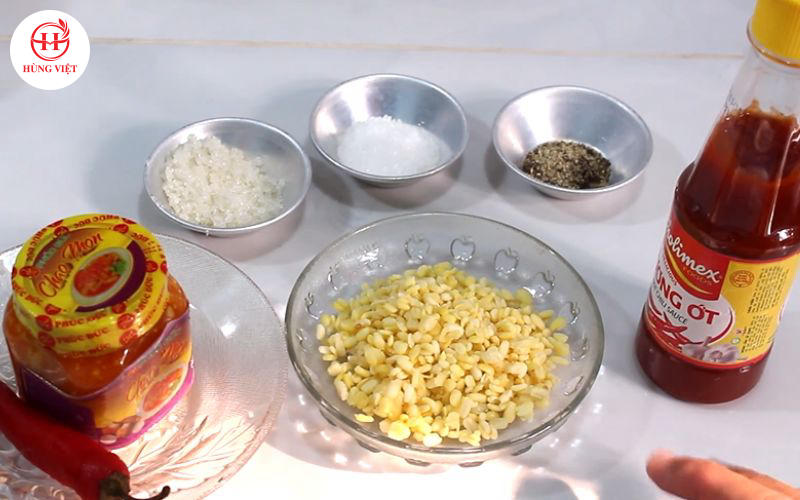 Các nguyên liệu dùng để làm nước chấm đồ lẩu bò.