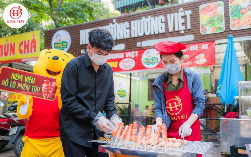 Khảo sát thị trường trước khi mở quán.