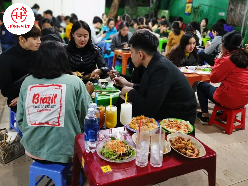 Quảng bá thu hút khách hàng.