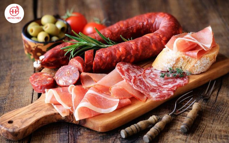 Thịt chế biến sẵn gồm những gì? Hiểu đúng về thịt chế biến sẵn