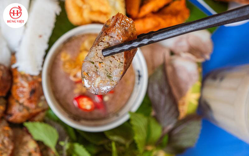 Dồi sụn là món ăn có hương vị cuốn hút được nhiều thực khách yêu thích