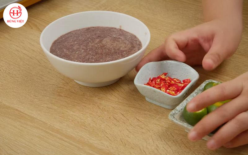 Thêm ớt, nước cốt chanh