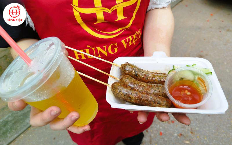 Món ăn vặt đắt khách tại nhiều hàng ăn vặt