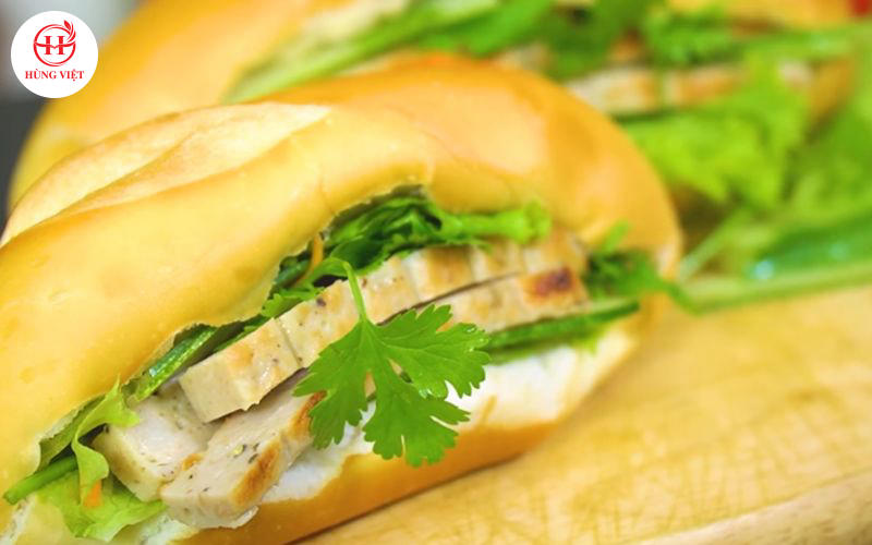 Công thức bánh mì nem nướng thơm ngon, bán chạy quanh năm
