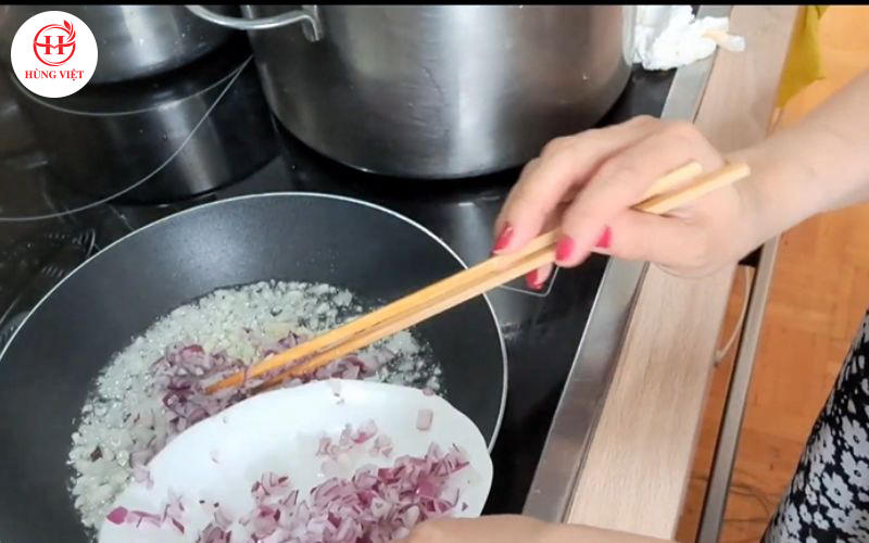 Công thức bánh mì nem nướng thơm ngon