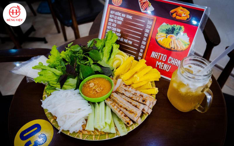 Nem nướng Nha Trang - món ăn vẫn luôn được nhiều thực khách yêu thích