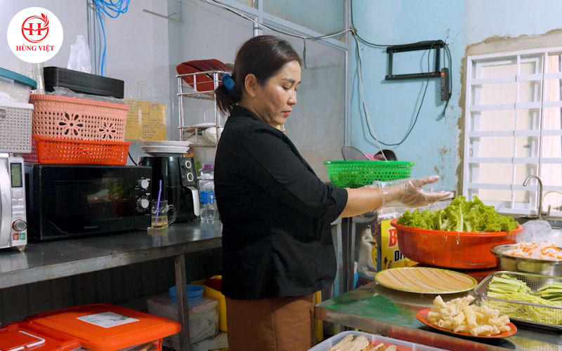 Nem phên Hùng Việt nướng sẵn có cần làm nóng lại không