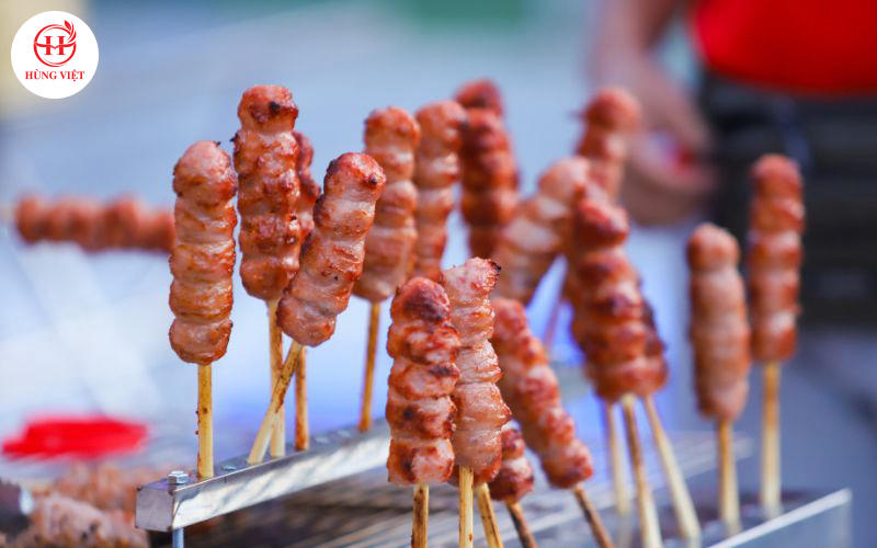 Nhập nem hồ lô Hùng Việt chủ quán được hỗ trợ những gì?