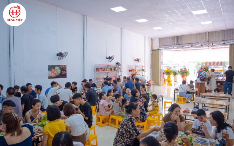 Bí quyết xử lý tình huống khách phàn nàn vì phục vụ chậm