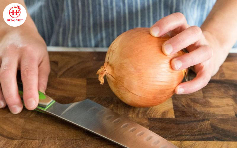 Mẹo Cắt Hành Không Bị Cay Mắt