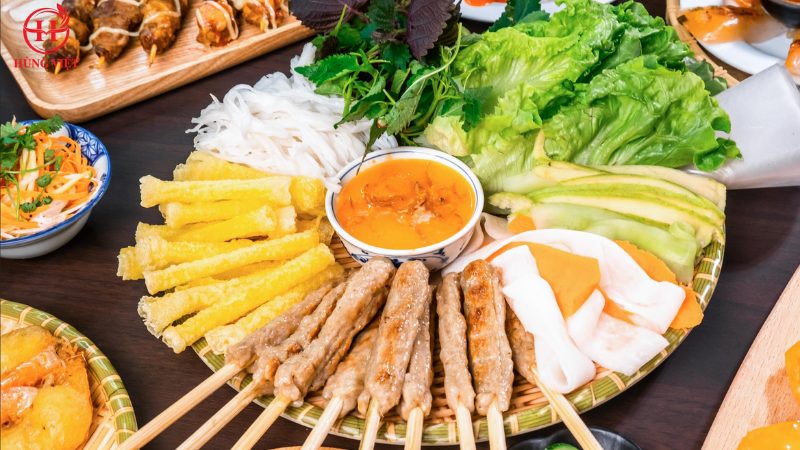 Đồ ăn kèm với nem nướng có quan trọng không?