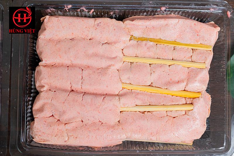 So sánh Nem hồ lô Hùng Việt và Nem hồ lô ngoài thị trường