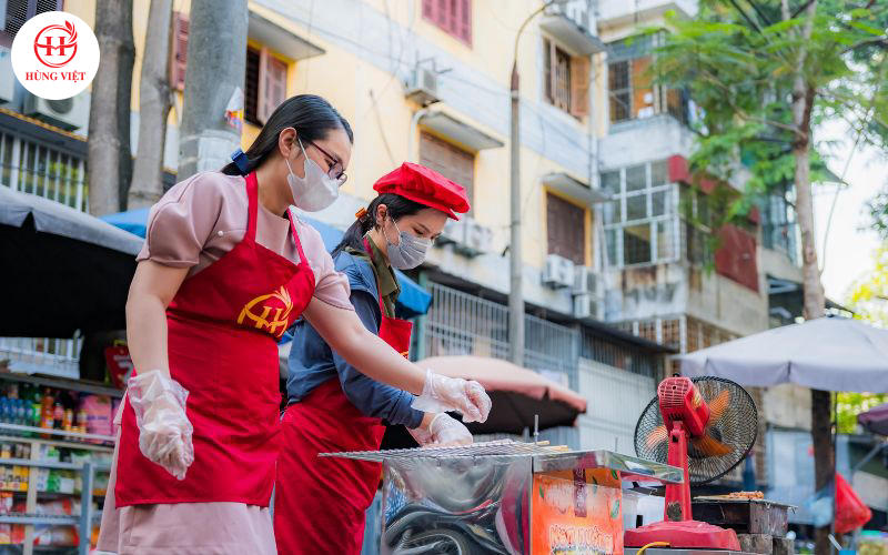 Vì sao kinh doanh vỉa hè dễ mà không dễ