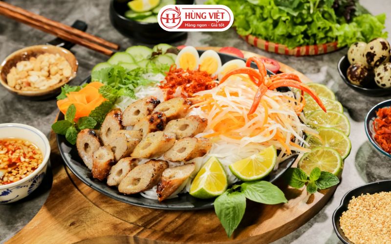 Bún trộn nem nướng xu hướng ăn uống tiện lợi, sạch sẽ