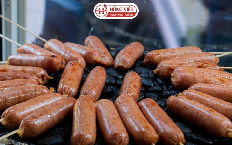 Lạp xưởng nướng đá ông vua xu hướng 2024