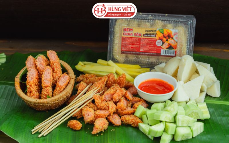 Nem chua rán đặc trưng