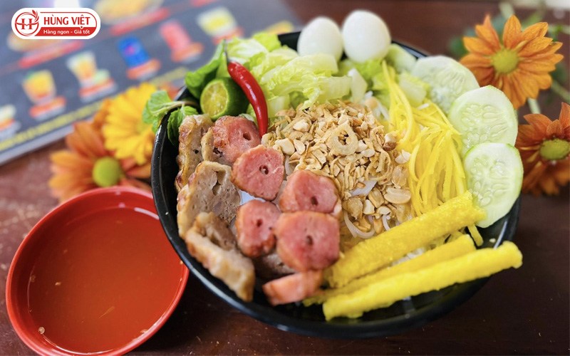 Bún trộn rau củ