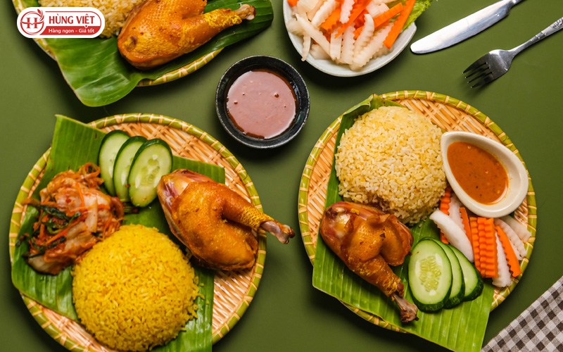 Cơm gà chiên nước mắm