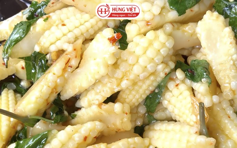 Xào bắp non và rau củ