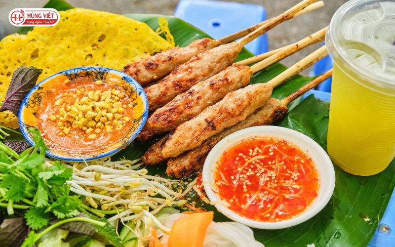Nem lụi - món ăn hấp dẫn được nhiều chủ quán lựa chọn kinh doanh.