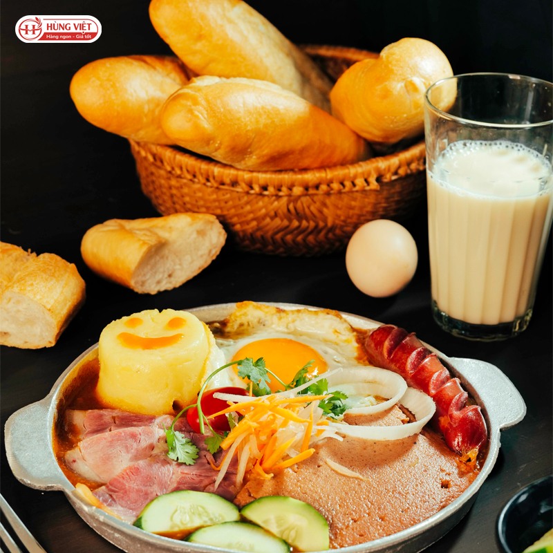 Bánh mì pate trứng ốp la