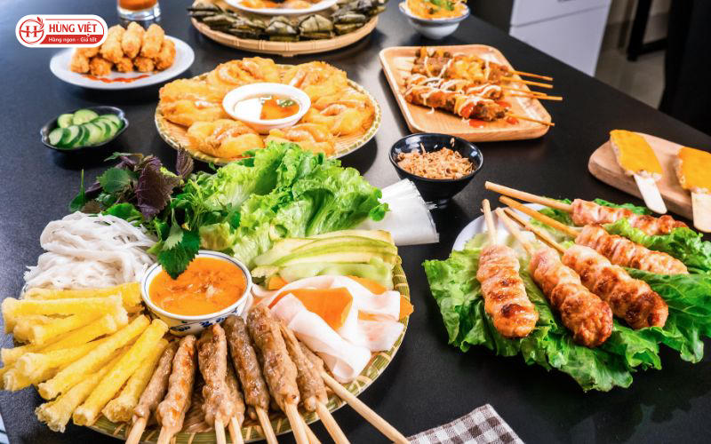 Danh mục sản phẩm đa dạng, nhiều món hấp dẫn của Hùng Việt. 