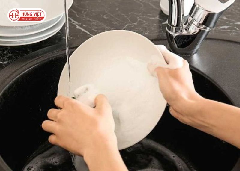 Rửa lại bằng nước sạch 