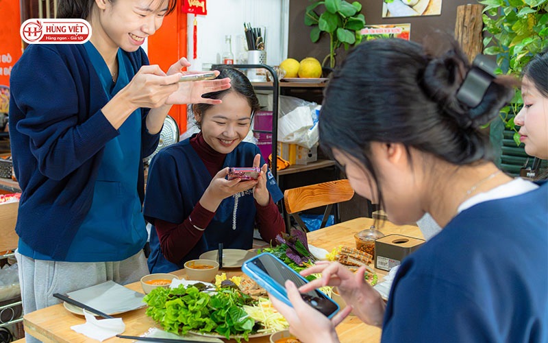 tháng cô hồn mở quán có tốt không