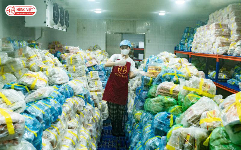 Sản phẩm có đầy đủ giấy tờ VSATTP, xuất hóa đơn VAT nếu anh chị chủ quán có nhu cầu. 