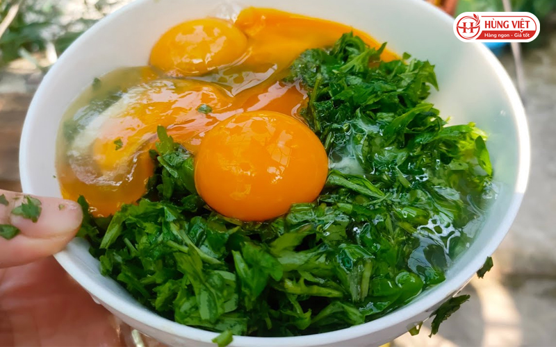 Bánh Mì Trứng Ngải Cứu