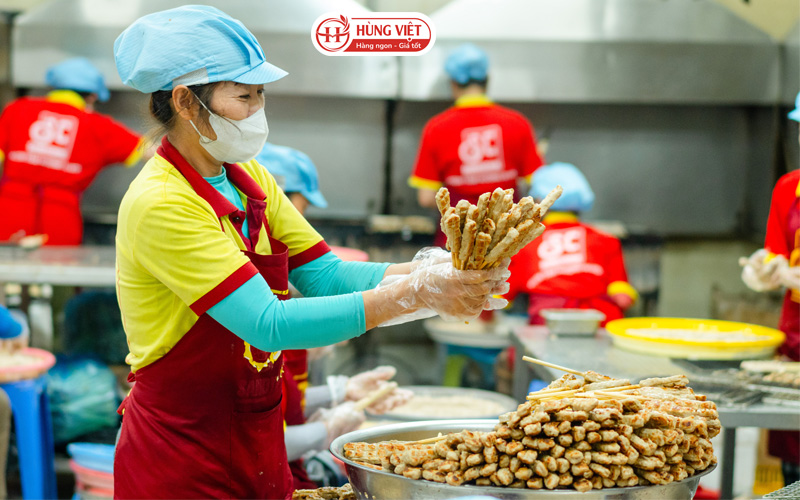 Sử dụng nhiều phương pháp dùng nồi chiên không dầu, chảo hoặc nướng lại trên bếp than hoa